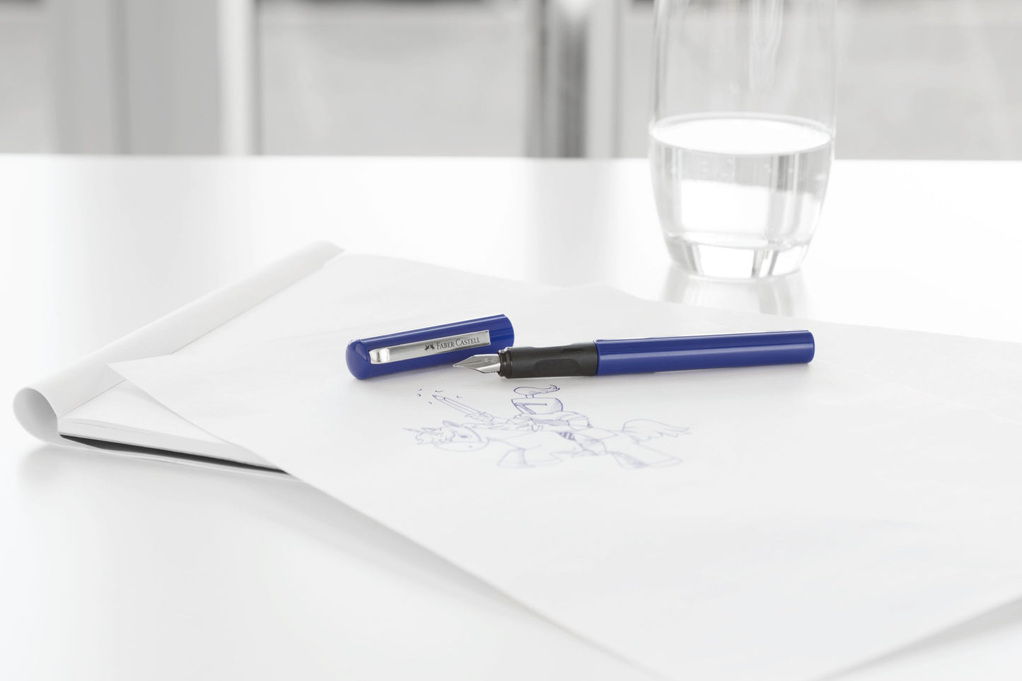 BLISTER STILOU SCOLAR ALBASTRU + 6 CARTUSE FABER-CASTELL