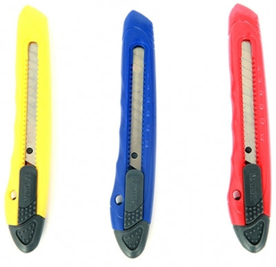 Cutter utilitar economic, 9 mm, ambalaj din OPP, blocare manuala, diverse culori, M&G