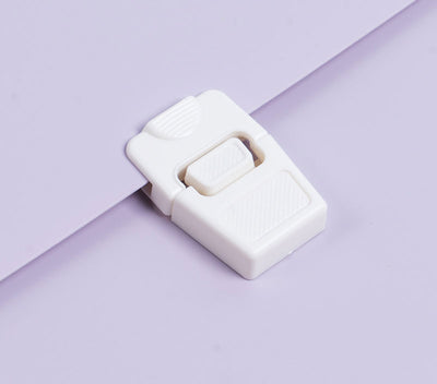 SERVIETA PLASTIC CU MANER 13 COMPARTIMENTE DIVERSE CULORI MACARONS DELI